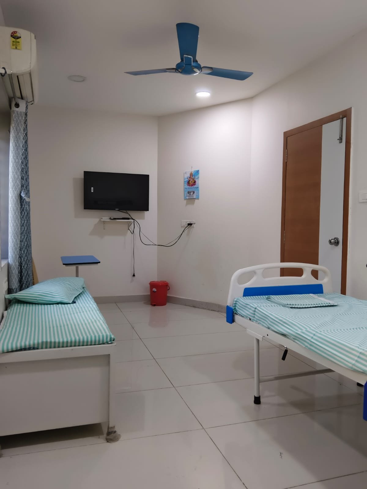 Deluxe AC & Non-AC Rooms
